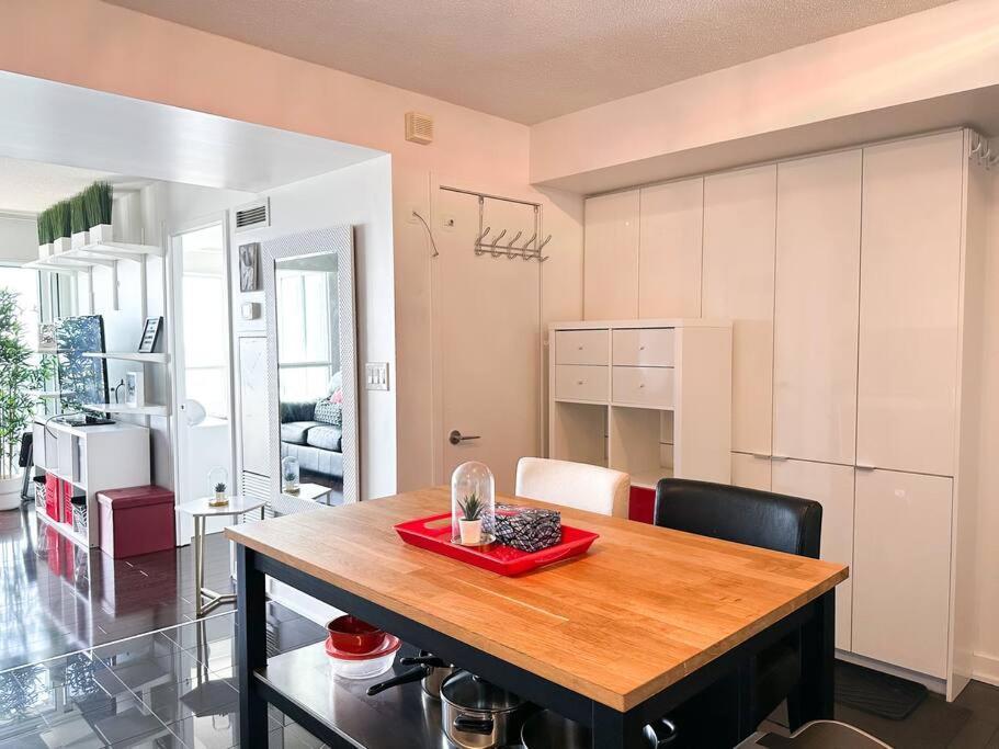Comfort Two Beds Suite By Cn Tower Rogers Centre Plus Free Parking Toronto Kültér fotó