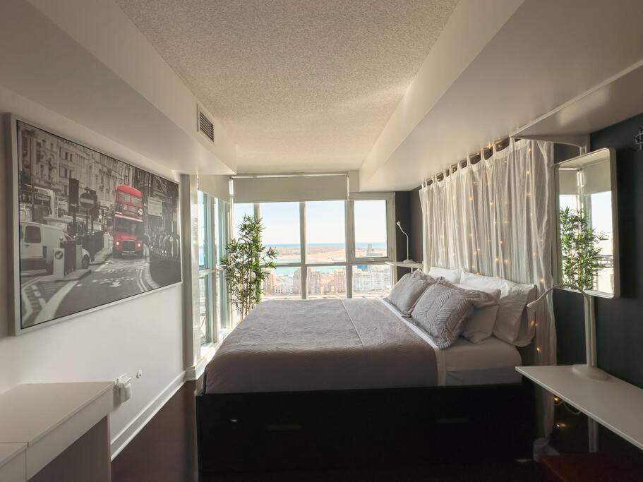 Comfort Two Beds Suite By Cn Tower Rogers Centre Plus Free Parking Toronto Kültér fotó